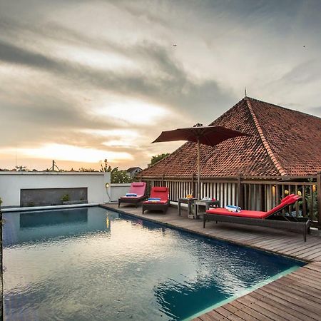 Svarna Hotel Sanur Exteriör bild