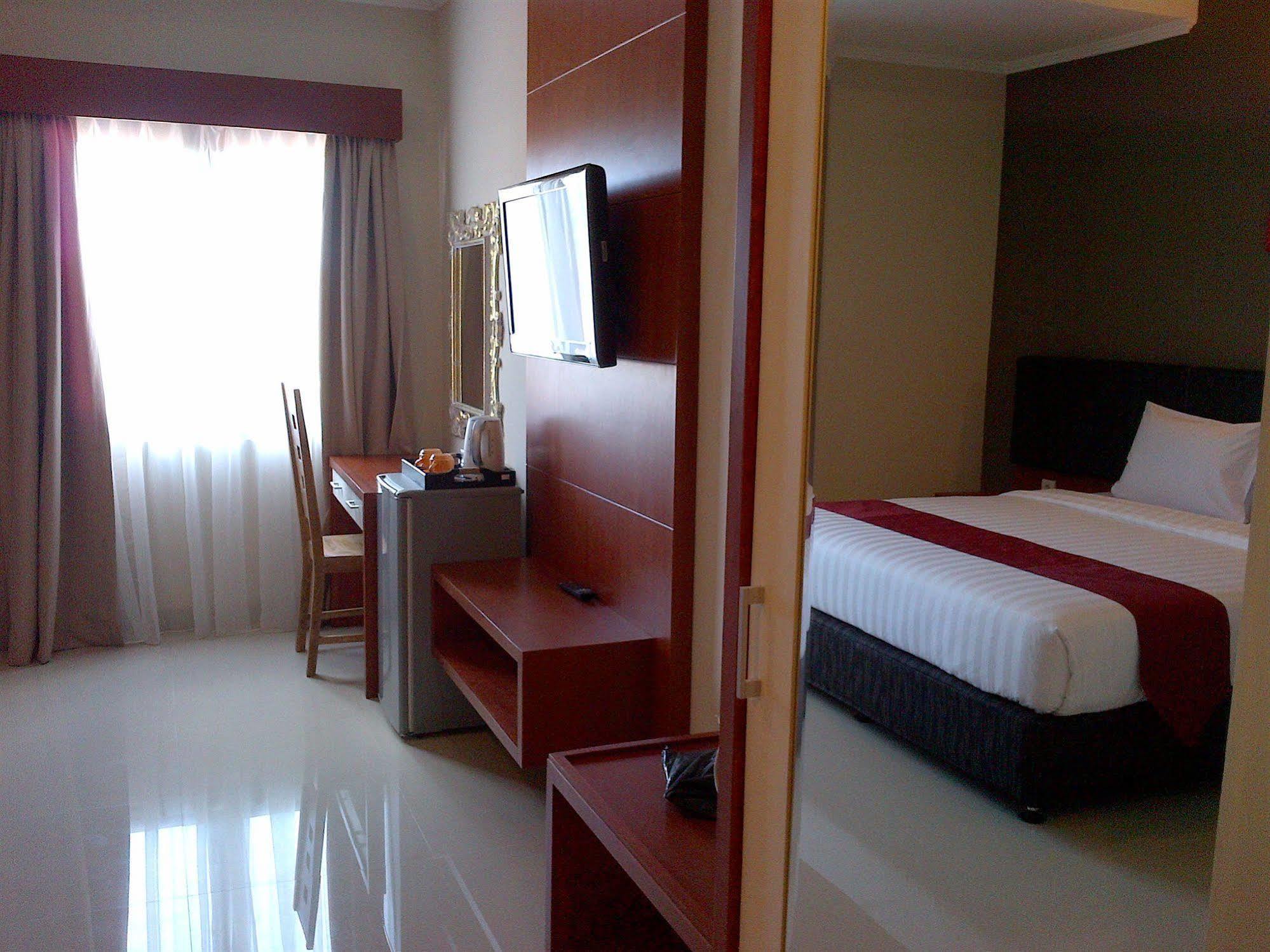 Svarna Hotel Sanur Exteriör bild