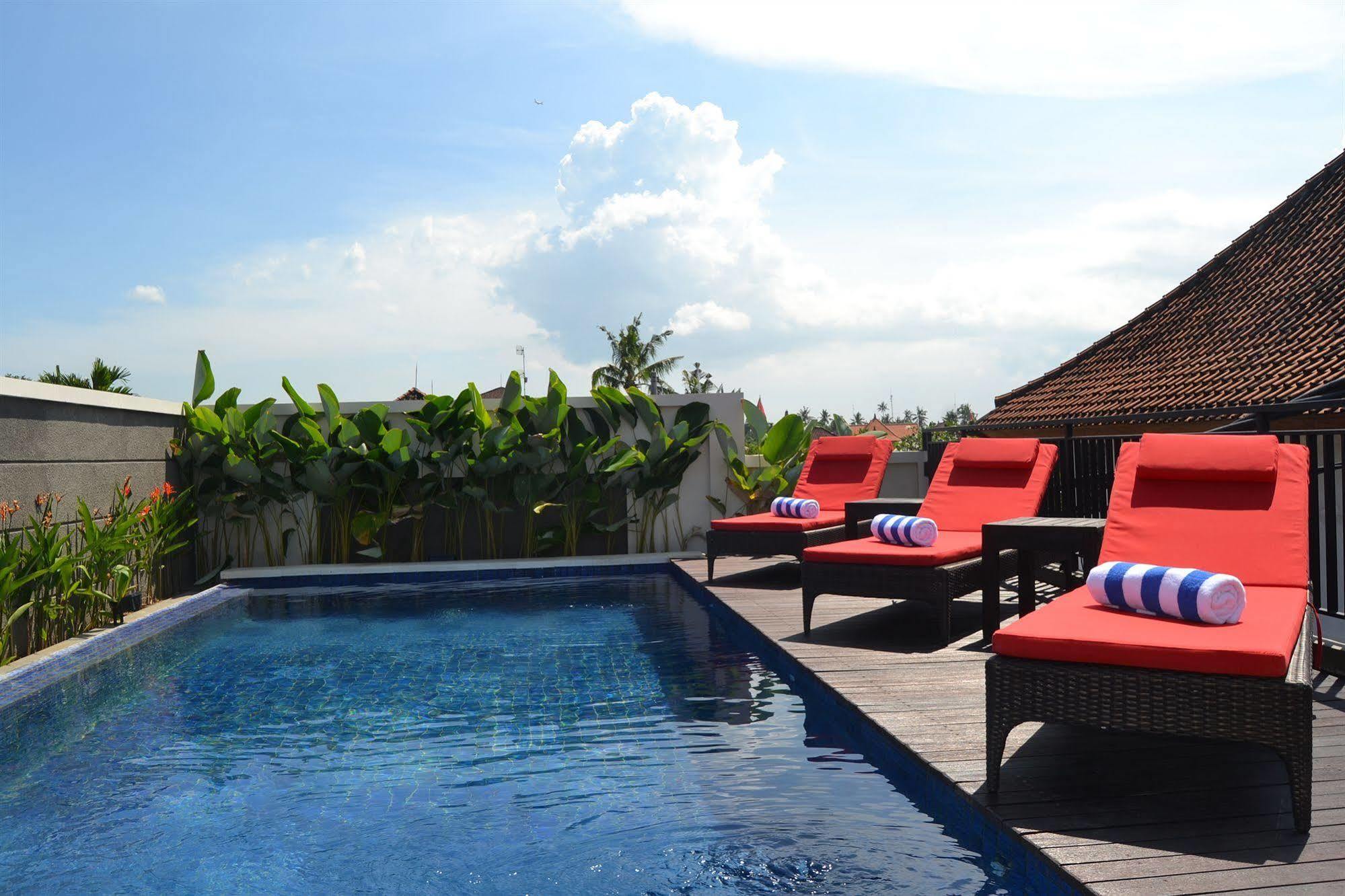 Svarna Hotel Sanur Exteriör bild
