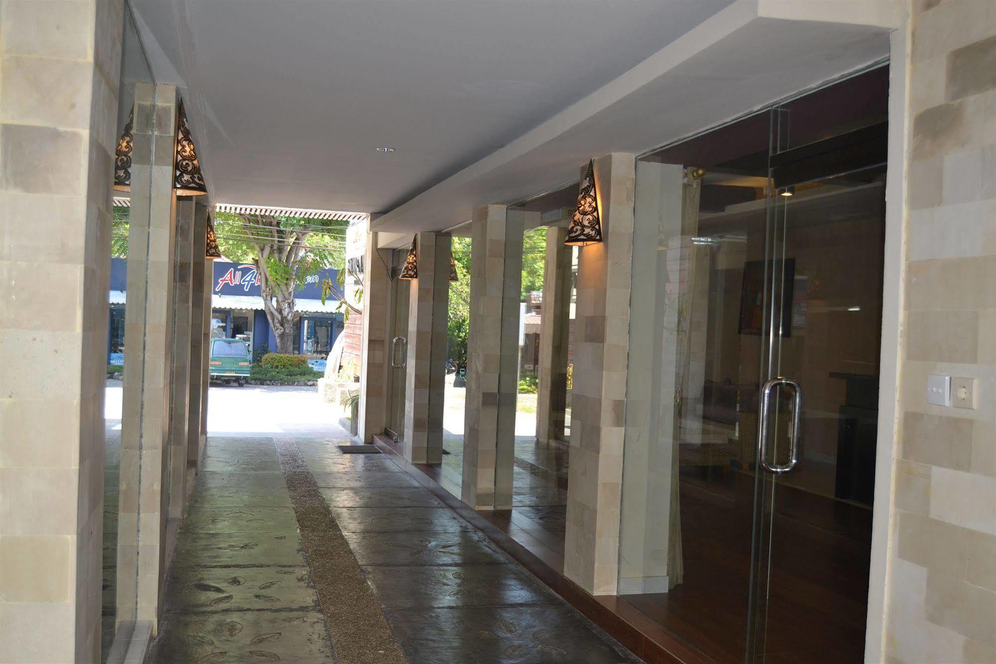 Svarna Hotel Sanur Exteriör bild