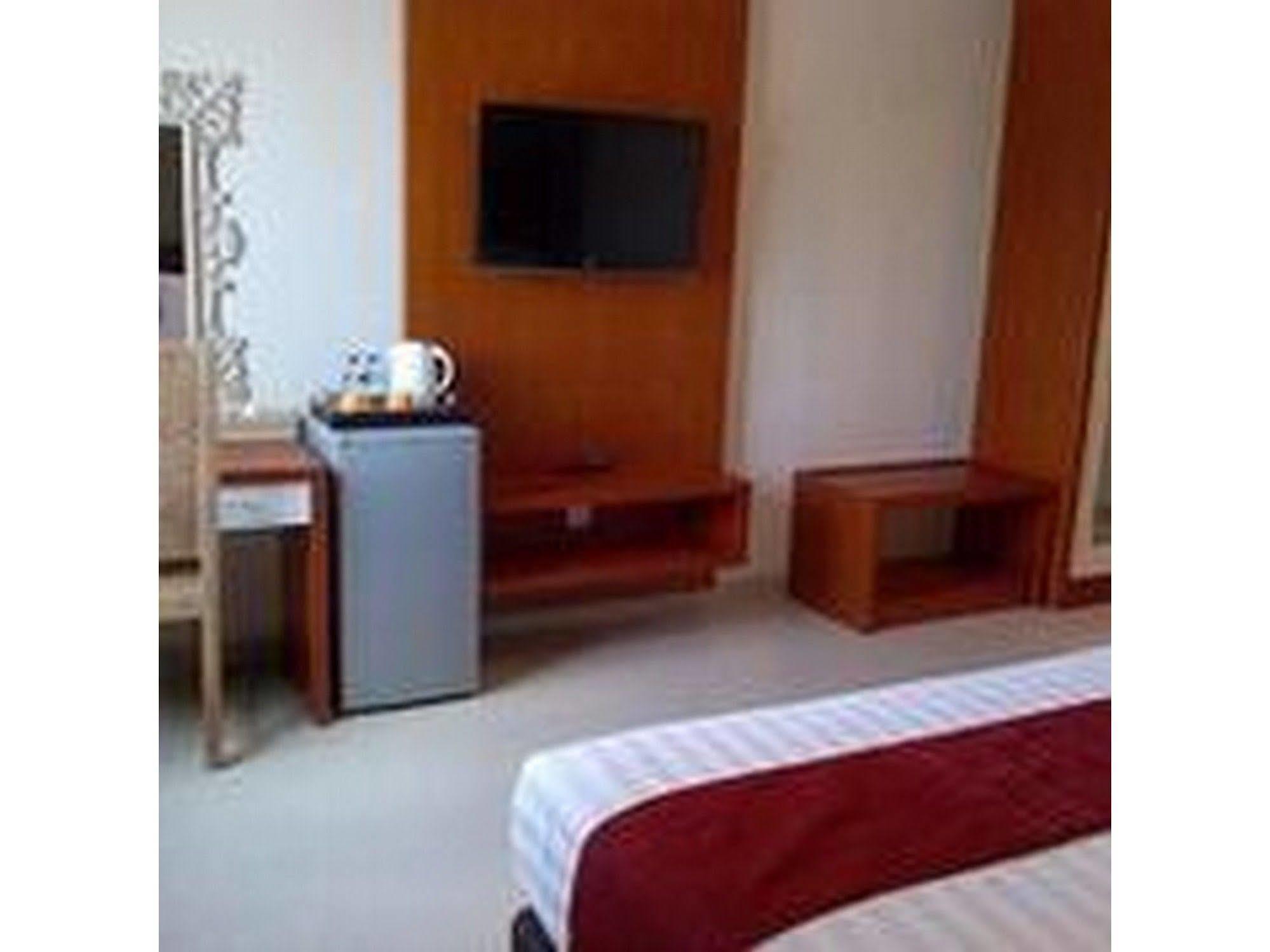 Svarna Hotel Sanur Exteriör bild
