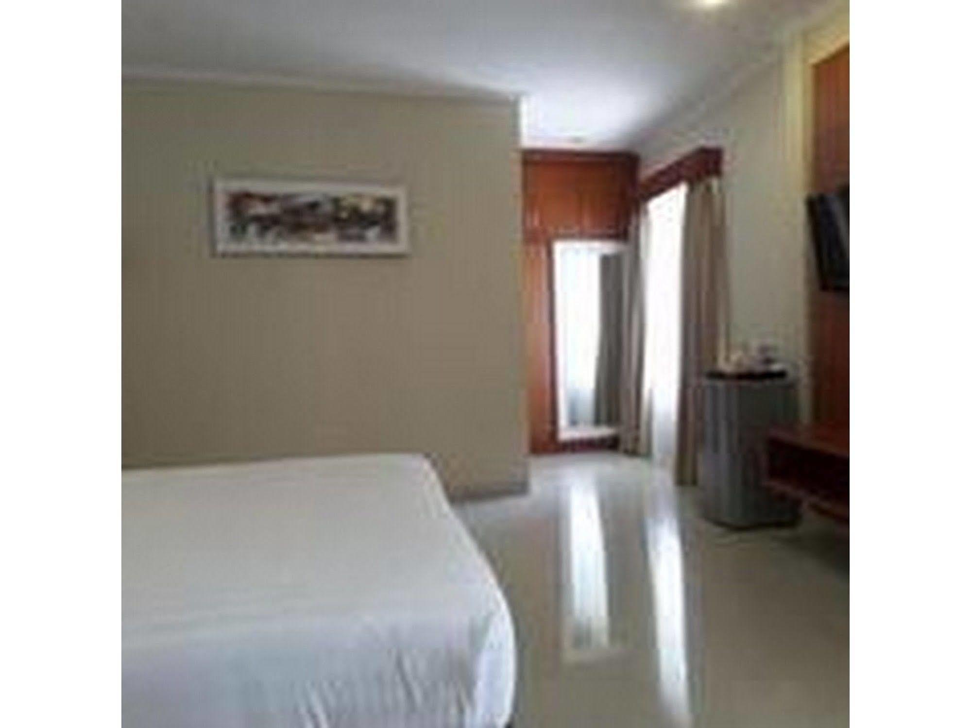 Svarna Hotel Sanur Exteriör bild