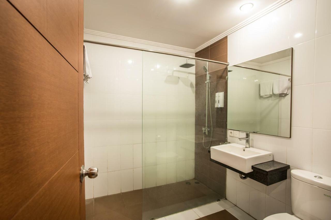 Svarna Hotel Sanur Exteriör bild