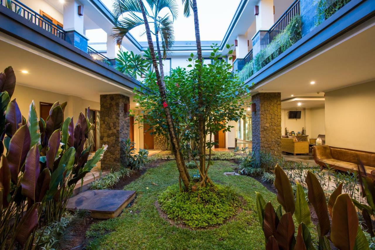Svarna Hotel Sanur Exteriör bild