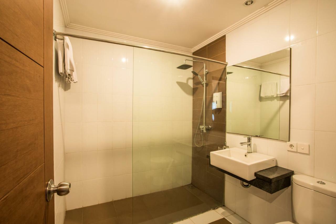 Svarna Hotel Sanur Exteriör bild